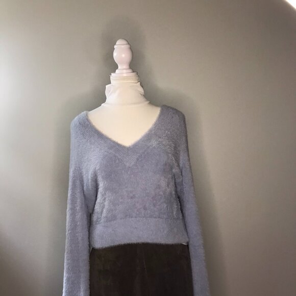 Aritzia Sunday Best Kitten V-Neck Sweater | Blue | Size M - Picture 1 of 13